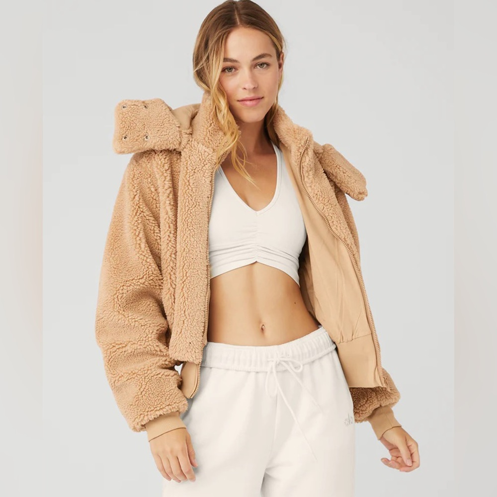 Alo Foxy Sherpa jacket. XS. Camel. Like new